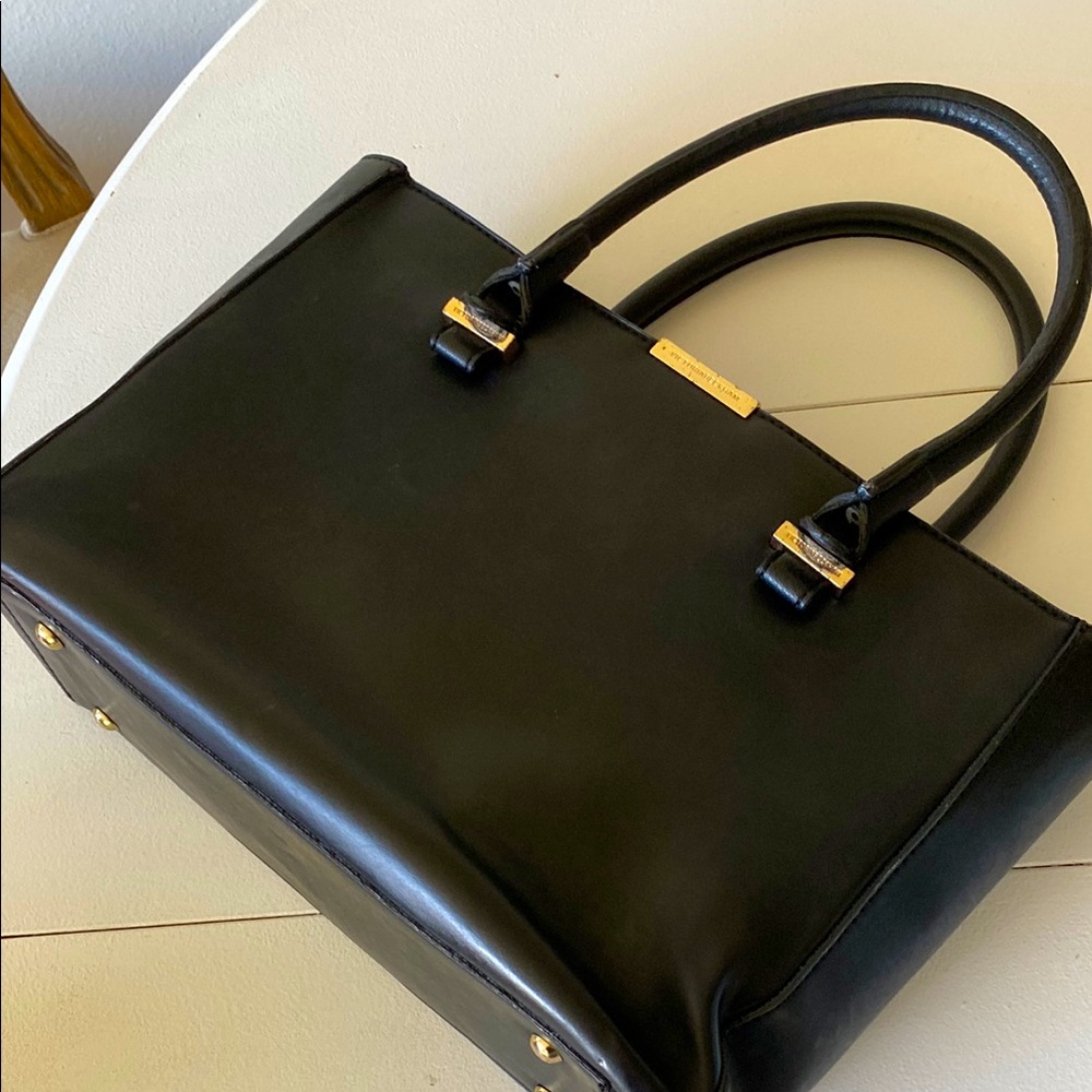Victoria Beckham Elegant Black Leather Tote Bag